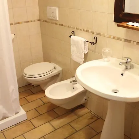 Albachiara Couette-café 3*